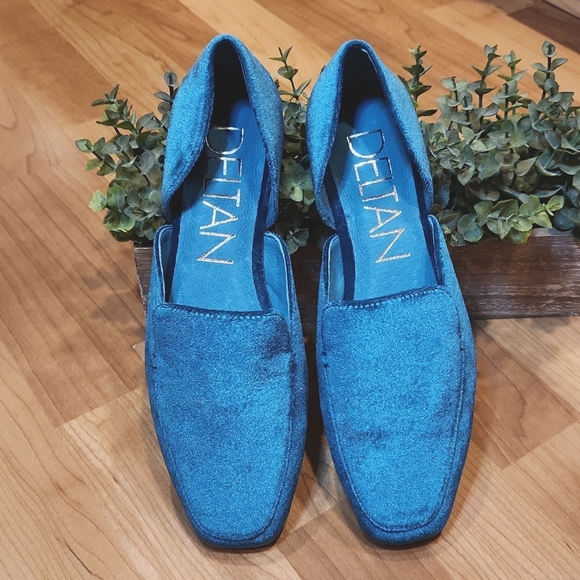 🆕️ Velvet loafer - Picture 2 of 12